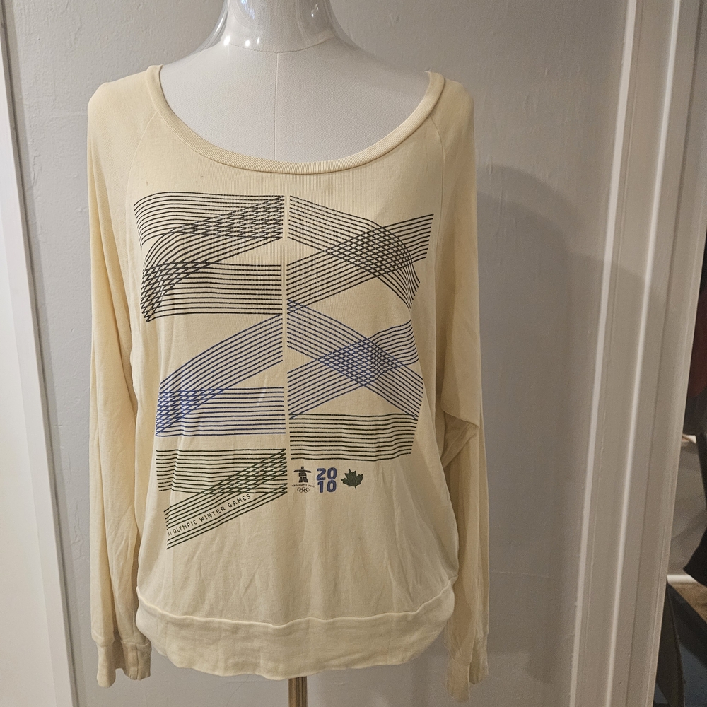 Aritzia Cream Graphic Long Sleeve Top